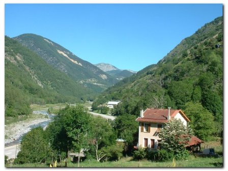 les environs de saint tienne de tine auron