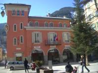 la mairie de saint etienne de tinee